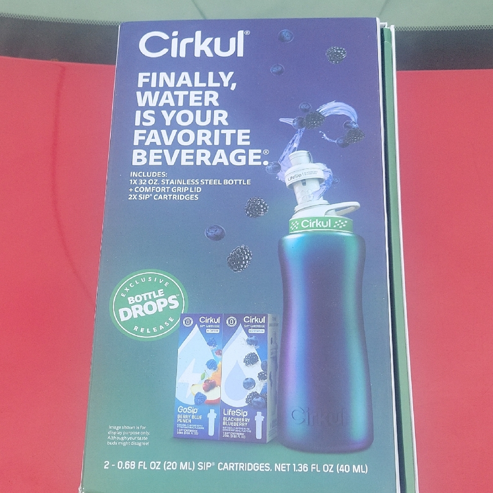 Cirkul Stainless Steel Water Bottle with Flavor Cartridges